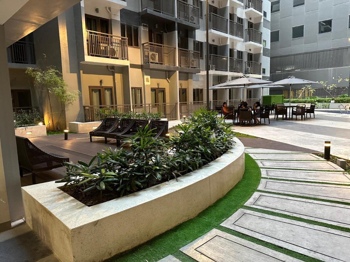 S Residences Tower 3 Moa Luxe Staycation By C Manila Kültér fotó